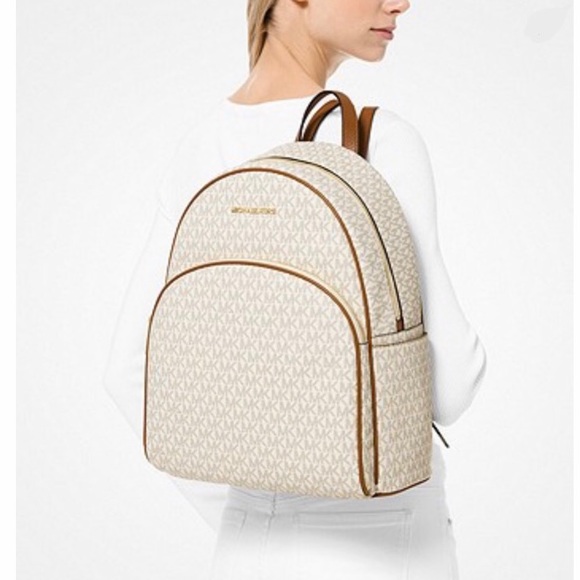 MICHAEL Michael Kors Handbags - 💕Michael Kors Large Abbey Backpack in Vanilla!!💕